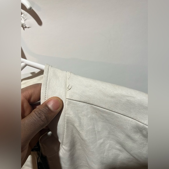 DC Comics DC TV Arrow White Canary Girls Jacket - Picture 5 of 10